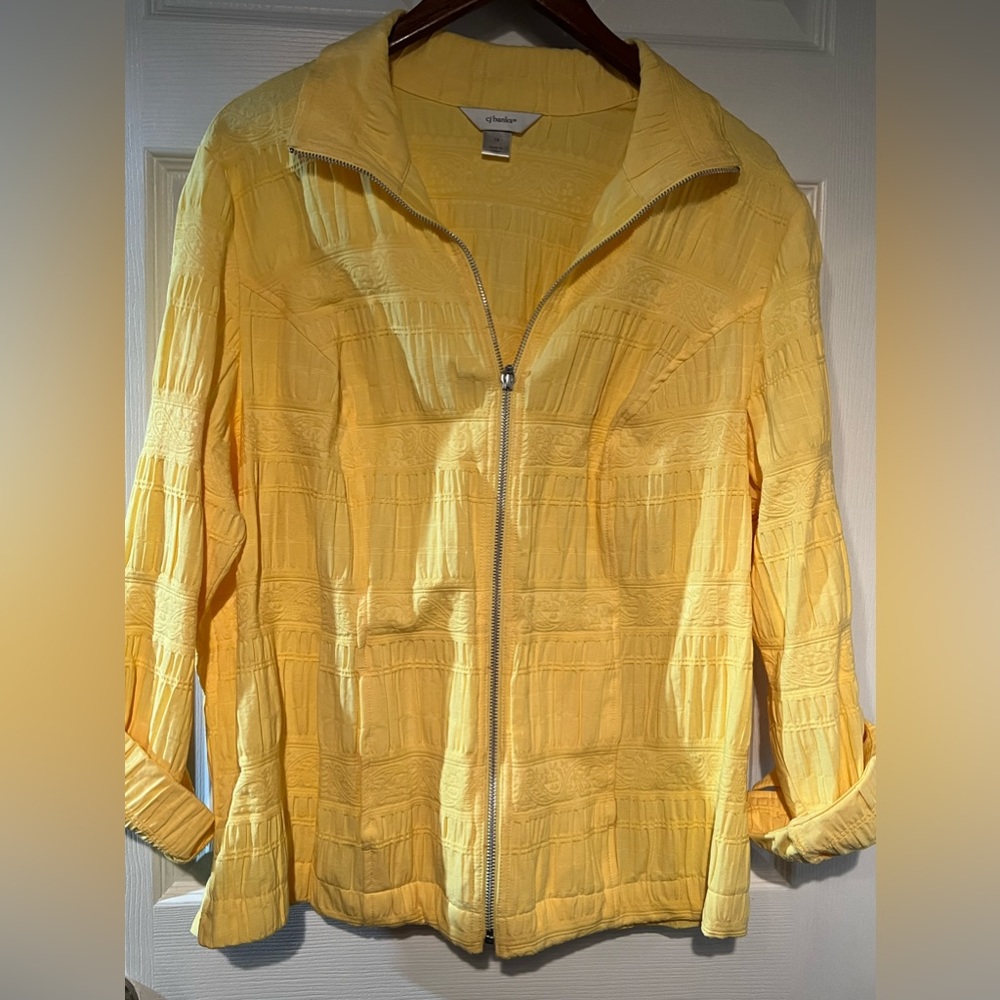 CJ Banks brand size 1x jacket with option to wear sleeves buttoned/long sleeve